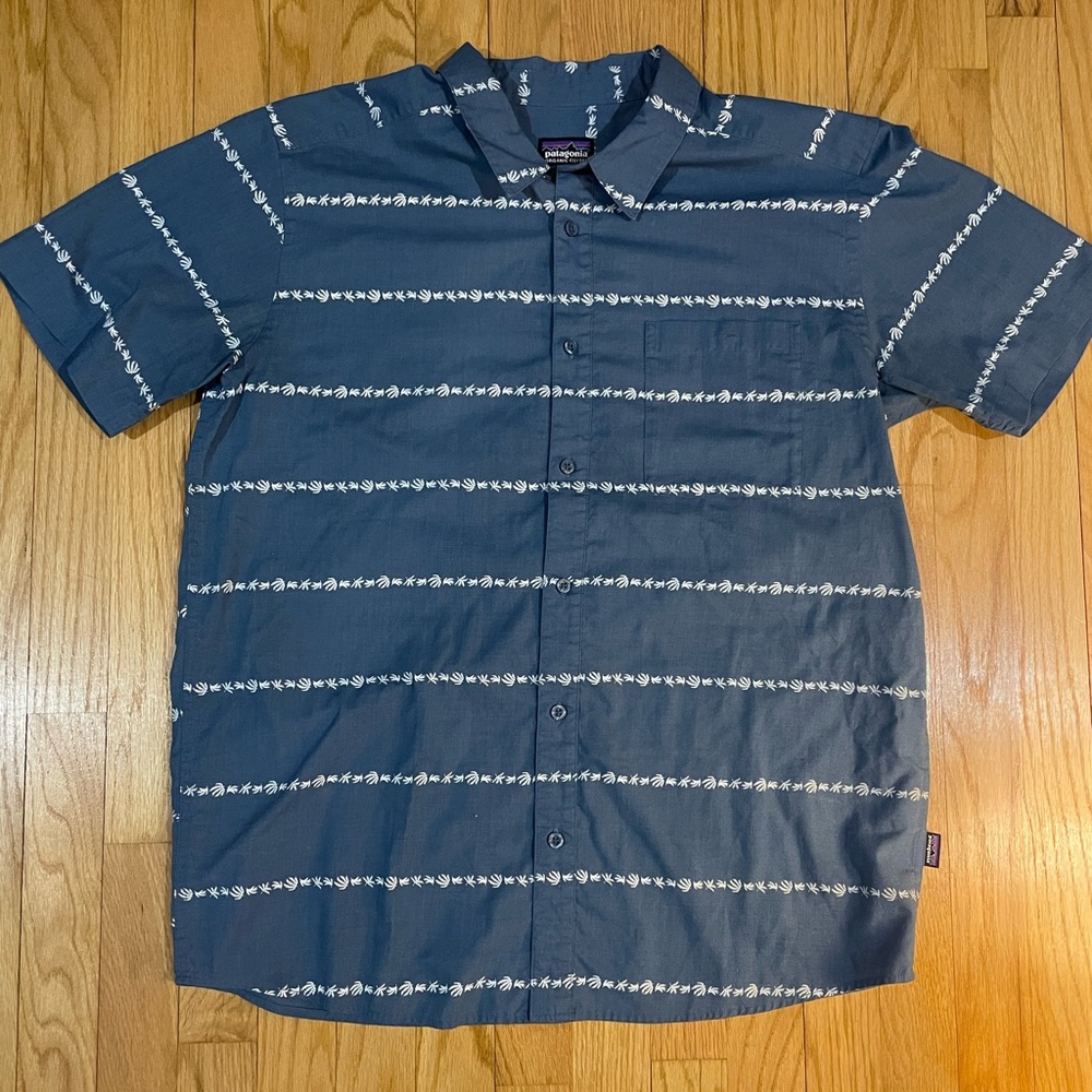Patagonia Blue and White Striped Men's Shirt